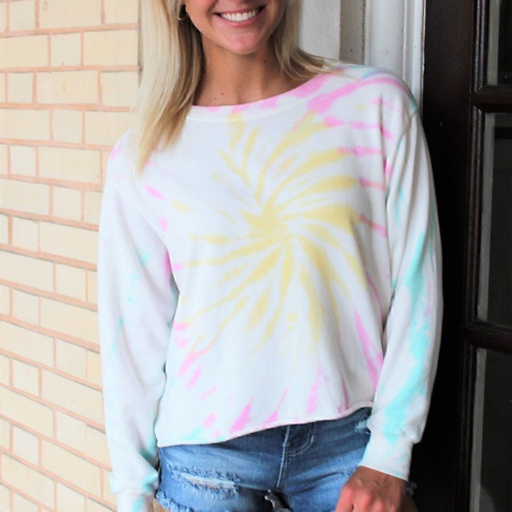 NWT Tie Dye Crop Sweatshirt